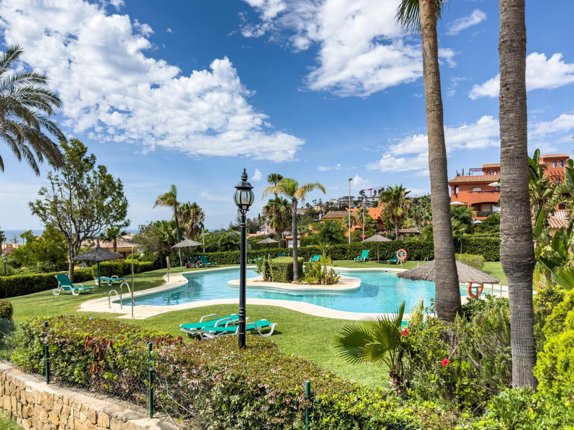 Holiday home Elegante Adosado Con Con Vistas Al Mar Y Piscina - Costa Galera Park 10 4 Estepona